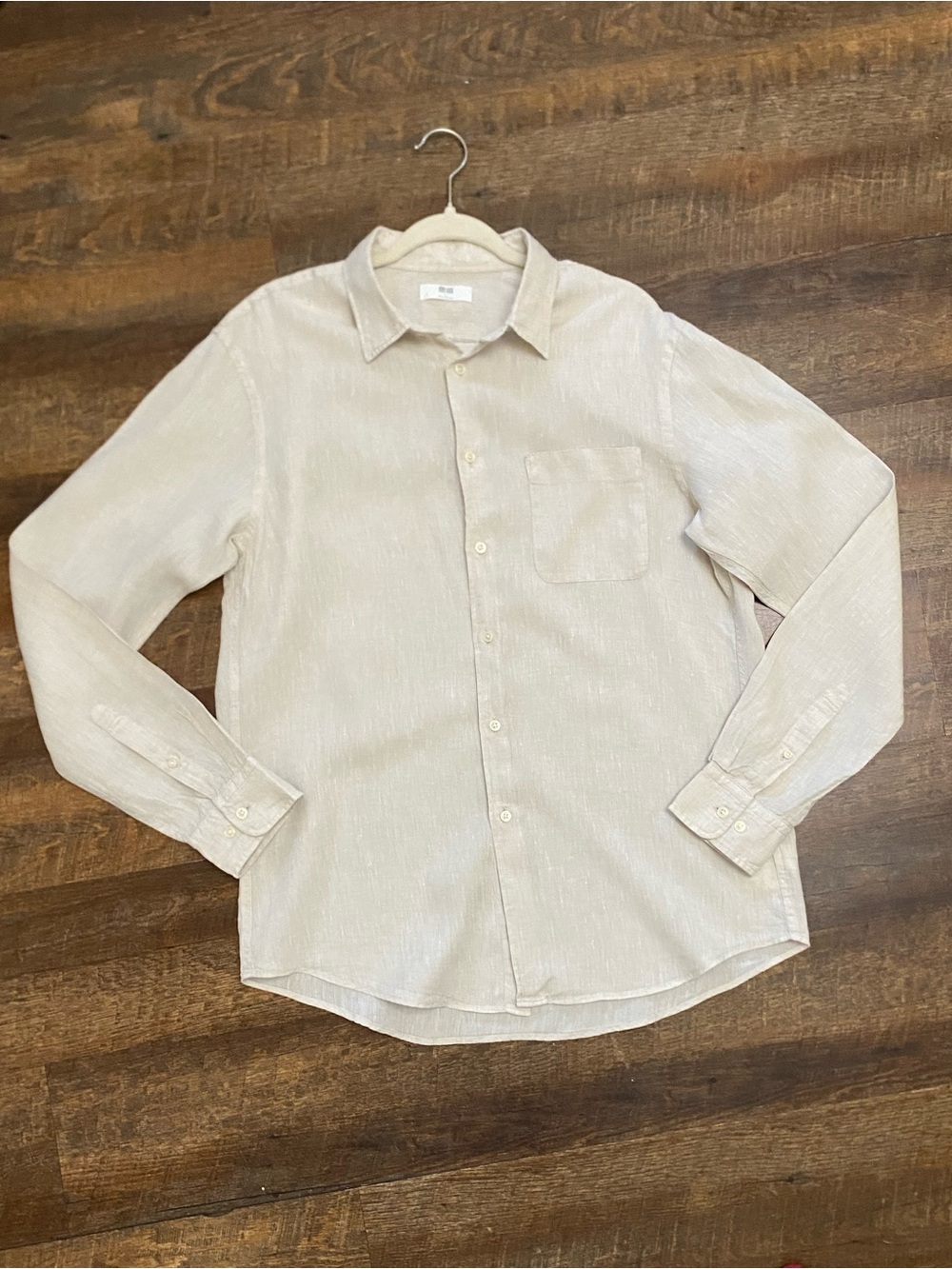 Uniqlo Men’s L Beige 100% Linen Solid Woven Long Sleeve Point Collar Shirt
